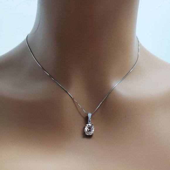 1 Carat Moissanite Necklace with 925 Sterling Silver Chain ADJUSTABLE - Picture 2 of 6